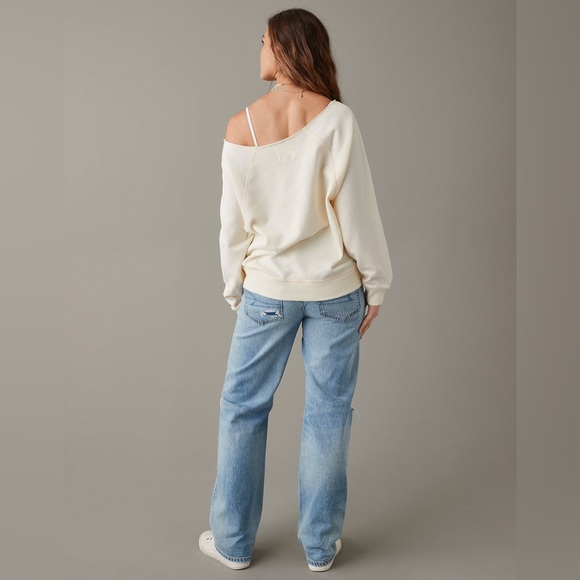 AE Off-the-Shoulder Rolling Stones Graphic
Sweatshirt - Picture 7 of 8